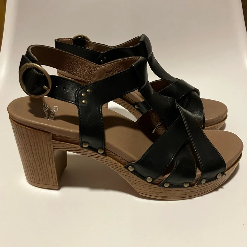 Dansko Black Leather strappy Sandals Chunky Heels 40 9 9.5 classic - Picture 3 of 7